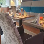 Hotel 3*