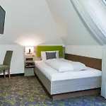 Hotel Hotel 3*
