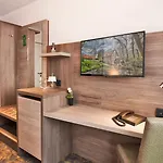 Hotel Hotel