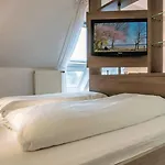 Hotel Hotel 3*