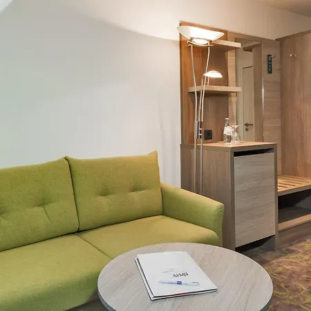 Hotel Hotel 3*