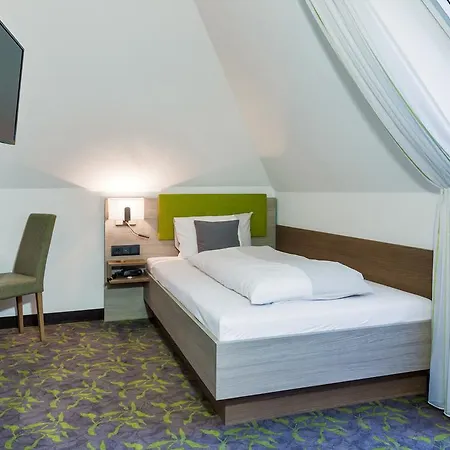 Hotel Hotel 3*