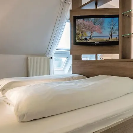 Hotel Hotel 3*
