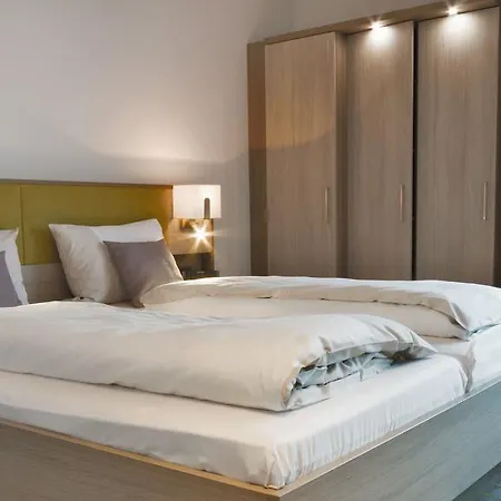 Hotel Hotel 3*